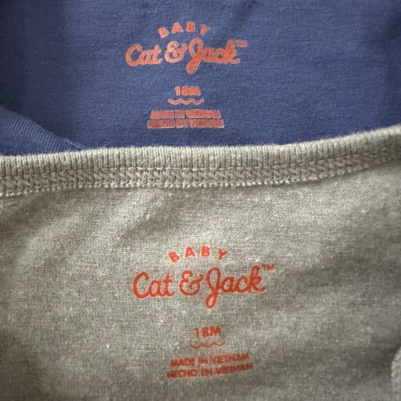 Cat & Jack onesie bundle, size 18M - Picture 6 of 6